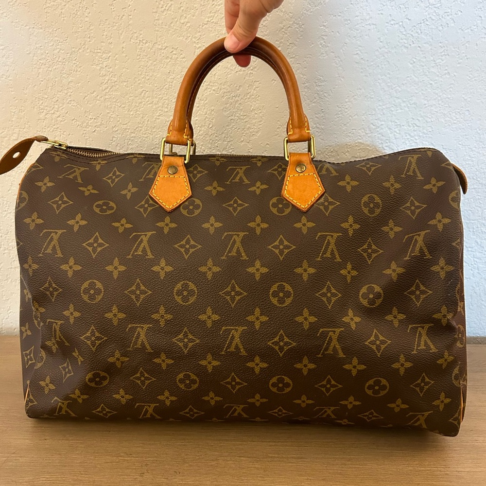 Authentic Louis Vuitton Speedy 40 Purse/Handbag! Beautiful!